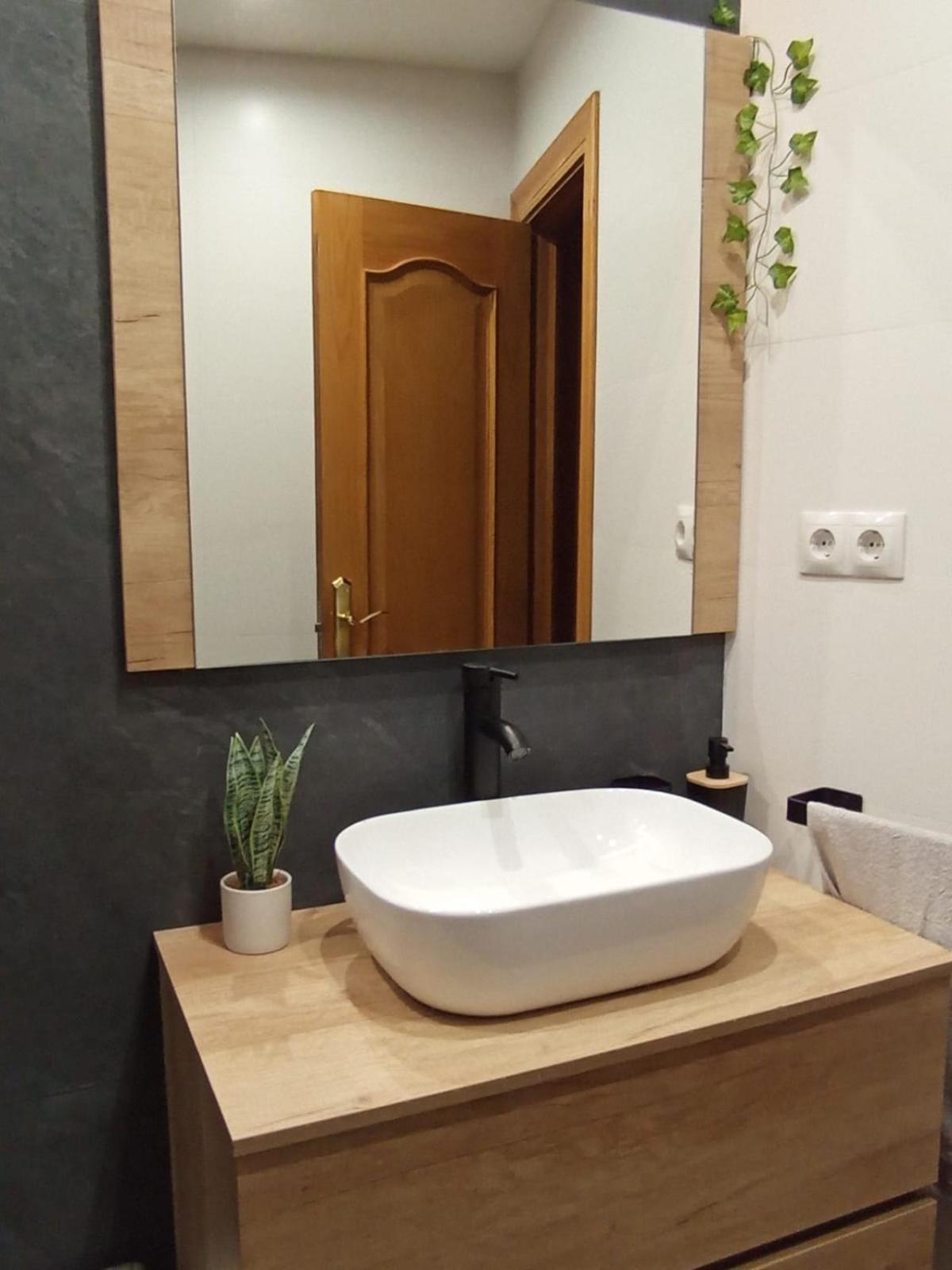 Apartamento Peace Home Astillero El Astillero Exteriör bild
